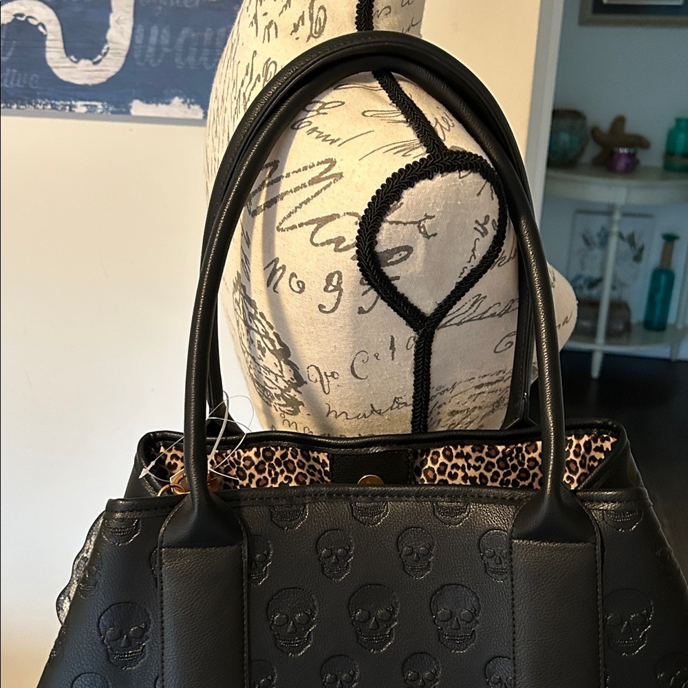 Betsey Johnson Black Embossed Skull Shoulder Bag - Picture 5 of 14